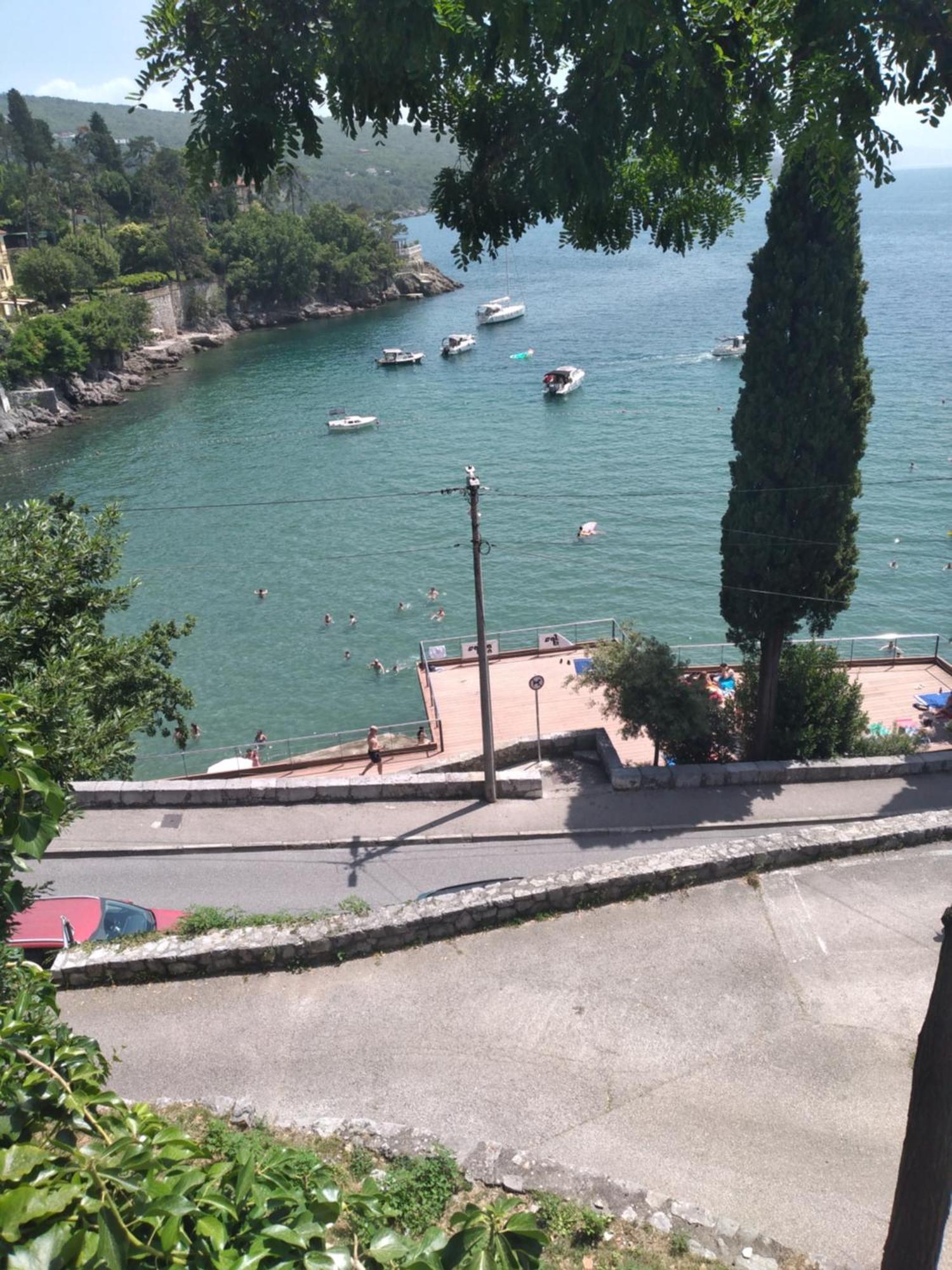Apartment Zlatko , Ten Steps To The Sea 오파티아 외부 사진